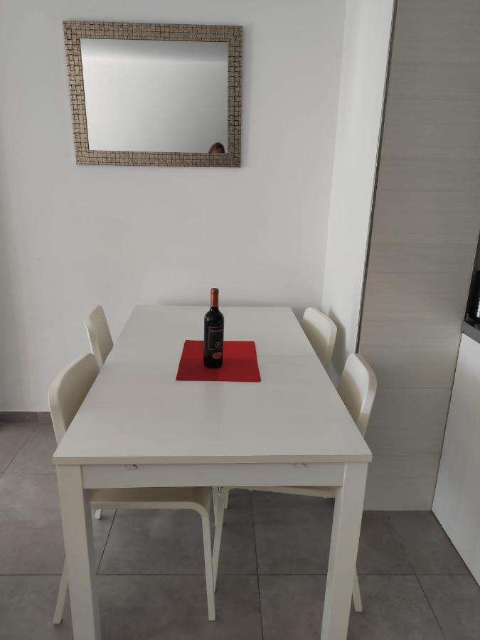 Duquesa Seafront Marina Apartment Manilva Luaran gambar